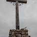 Das schöne Kreuz der Steinkarspitze.