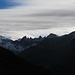 Hartnäckige Wolkenschicht auf gut 3000 m