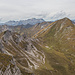 Blick von der Lachenspitze zu Steinkarspitze und Rote Spitze. Hinten der Daumenzug.
