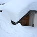 Alp Sadra mit einem Meter Schnee