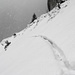 Spannungsriss im Steilhang unterhalb des Alp-Sigel-Felsriegels: Bei der nächsten Erwärmung bricht die Ware herunter...