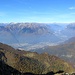 Tiefblick nach Bellinzona, dahinter Riviera