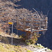 Mal ein etwas anderes Baumhaus und das klare Schild zur Alpe Colla