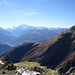 im Vordergrund der Ausläufer des Grats vom Gärsthorn mit dem Aussichtspunkt Bättchrizji