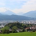 Blick über Innsbruck ins Stubaital