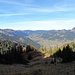 Aus dem Sattel südlich von Neunerköpfle und Vogelhörnle wanderte ich auf Wanderwegen hinunter zur Usseralpe.