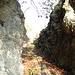 Passaggio tra le rocce
