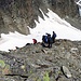 Berggänger beim Abstieg in die Tiroler Scharte