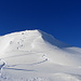 Einige Tourenskifahrer begnügten sich heute mit dieser kleinen Kuppe (P. 2030) oberhalb des Glannahüttlis. Hauptsache den schönen Schnee und das traumhafte Wetter geniessen! 