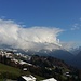 Blick in das hintere Montafon. Das Hochjoch in Wolken. Die Skisaison wurde am Freitag gestartet