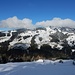 Abstieg nach Ober Schafera - am Gegenhang, bei Stampferli, ist der Schnee im Tagesverlauf geschwunden
