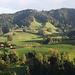 Hinüberblick zum [http://www.hikr.org/tour/post108314.html Schlössliweg] und einem weiteren attraktiven Aufstieg zur Hornbachegg