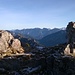 Durchblick zum Estergebirge, dahinter Karwendel