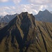 Tajaspitze, rechts Freispitze und ganz rechts hinten die Parseierspitze(ZOOM)