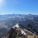 schöner Ausblick über den Vorgipfel zu Wildhorn - und bekannten, vorgelagerten, Gipfeln