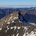 Schwarzhoren (2927,7m):<br /><br />Gipfelaussicht nach Nordwesten zum Gärstenhoren (2798m). Direkt hinter dem Gipfel ist das Augstmatthorn (2137m), einem markanten Gipfel des Brienzergrates. Weiter hinten, noch vor dem Nebelmeer, ist dier Hohgant Furggengütsch (2196,9m) zu sehen. Am Horizont, jenseits des Nebelmeers ist der Jurakamm mit dem 92km entfernten Chasseral (1607,4m) sichtbar.