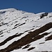 Garvera Grat mit Gipfelkreuz und Steinmänner auf 2285 (noch nicht der höchste Punkt)