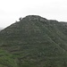 Mesa de Tejina, das Ziel ist ein flaches Gelände ganz rechts.Der Punkt in der Mitte ist etwas höher, die geballte Macht der stacheligen Vegetation verhindert einen Aufstieg da hinauf...
