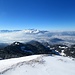 ein dünner Hochnebel überm Rheintal und im Alpstein hängen einzelne Wolken - ungewöhnlich, denn bei meinem Glück bin ich normalerweise derjenige in den Wolken ;)