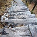 Treppen, soweit das Auge (Knie) reicht..