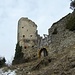 Aussenmauer der Burganlage auf dem Mägdeberg