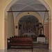 L'interno della chiesetta di Sant'Anna.