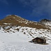 Hütte vor Groms - mit Gromser Chopf, und etwas tieferem Schnee