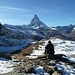Riffelsee (2.800 m) links unten zu erkennen / Matterhorn im Hintergrund