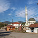 In Evciler - Im kleinen Dorf südlich des Mahya Dağı. Dessen Gipfel ist im Hintergrund zu erahnen.