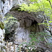 Dupnisa Mağarası - Am Nachmittag besuchen wir die Dupnisa-Höhlen bei Sarpdere. Hier sind wir auf dem Weg zum (unteren) Eingang in das für Besucher zugängliche Höhlensystem.