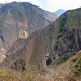 Choquequirao hoch überm Río Ancacocha, Terrasse direkt vorm Abgrund 