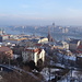 Blick von der winterlichen Burg auf Donau und Parlament