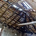 Dachkonstruktion einer Ruine oberhalb von Playa Bermejo.