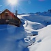 Das ist die schönste Schneeschuh-Spur auf den Flumserbergen, die Spur rechts neben der Hütte, natürlich von erico.