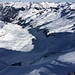 Blick in Richtung Niederen Alp und Mettmen, viele Skispuren führen in diese  Richtung (nicht unsere Route)