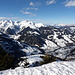 Blick vom Gipfel nach Westen zu den Beaufortain-Gipfeln.