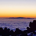 Auf dem Pico del Teide (3718 Meter) kurz vor Sonnenaufgang. Im Hintergrund La Palma.
