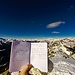 Libro di vetta con panorama verso il San Gottardo