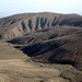 Lavaflossen: Schatten und Licht im uralten Krater