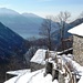 Am Aufstieg nach Bardoghè - Von unten nach oben:  Verzasca Stausee - Lago Maggiore - Monte Gambarogno und Paglione
