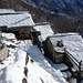 Am Aufstieg nach Bardughè - hübsch renovierte Häusergruppe auf Höhe 850m.ü.M.