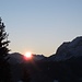 Sonnenaufgang über dem Karwendel - es wird ein vorsommerlicher Wintertag werden!