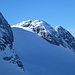 im Zoom die Steinerscharte (Übergang zum Gosaugletscher und zur Adamekhütte)