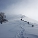 Neve polverosa sul crinale per il Monte Colmegnone.