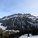 Die Alp Sigel von der schroffen Seite - heute alles leicht überzuckert, was aber den Schneemangel nur optisch kaschiert