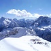 Blick vom Kreuzgipfel auf den Vorgipfel. Der Übergang erfolgt heute über eine kleine Wechte ...