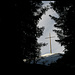 großes Kreuz auf kleinem Gipfel