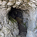 bei dieser Höhle habe ich mich ein wenig hinein getraut auch ohne Licht, wer diesen Weg nimmt sollte eine Lampe mitnehmen
