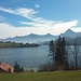 Während der Busfahrt aus dem Fenster: der Weißensee mit den Ammergauer Alpen im Hintergrund 