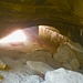 Im Innern der Sandsteinhöhlen.